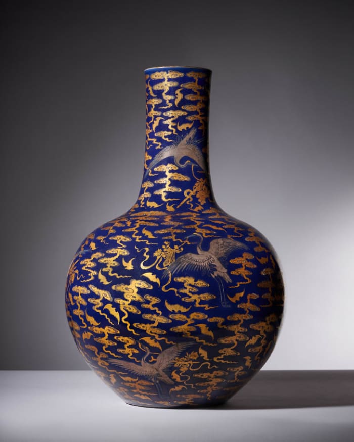 Chinese Vase Found in Kitchen Could Fetch $186K