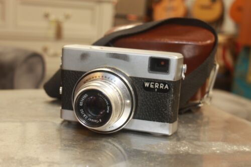 Werra 1 Black  35mm CAMERA WITH CARL ZEISS LENS Working