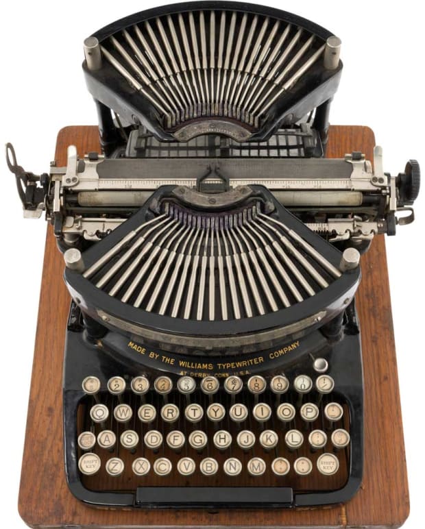Mark Twain's Typewriter Writes a $106,250 Check at Auction