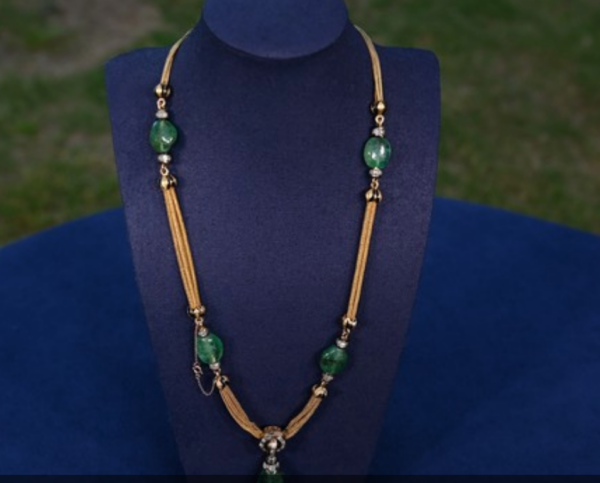 Great Discoveries: Thrifted Antique Necklace May Be Worth $60K – WorthPoint