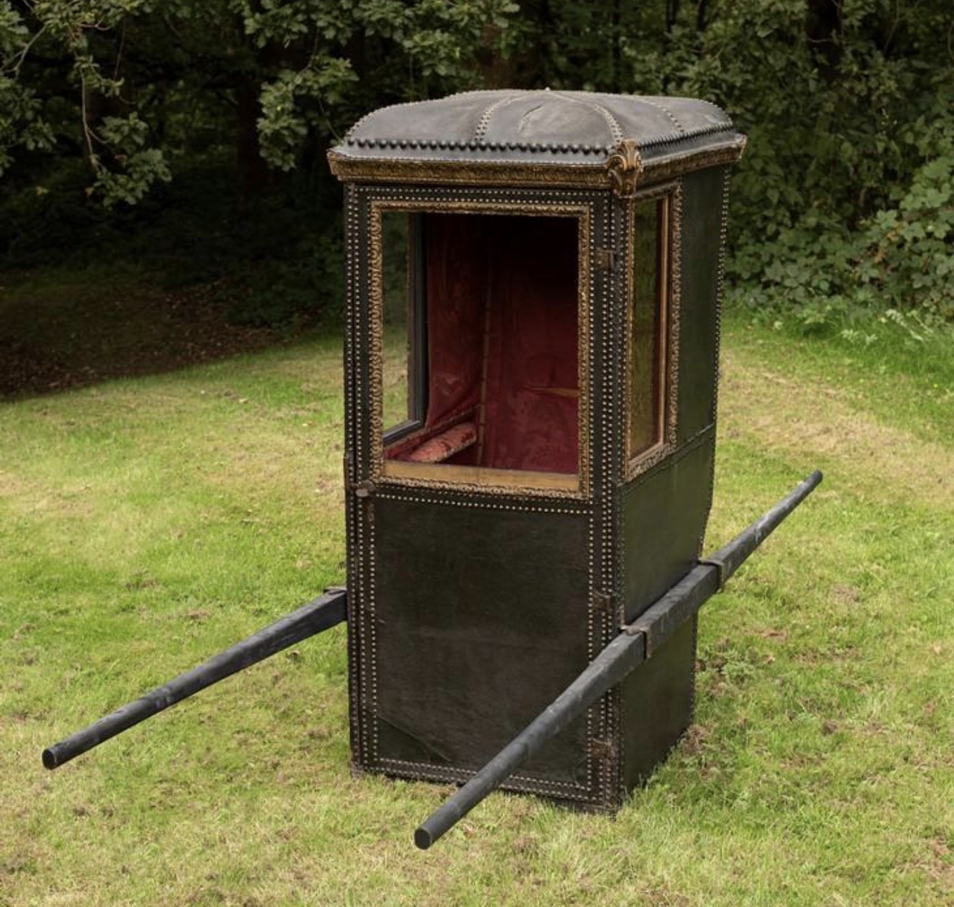 leather Turin sedan chair dating from circa 1750