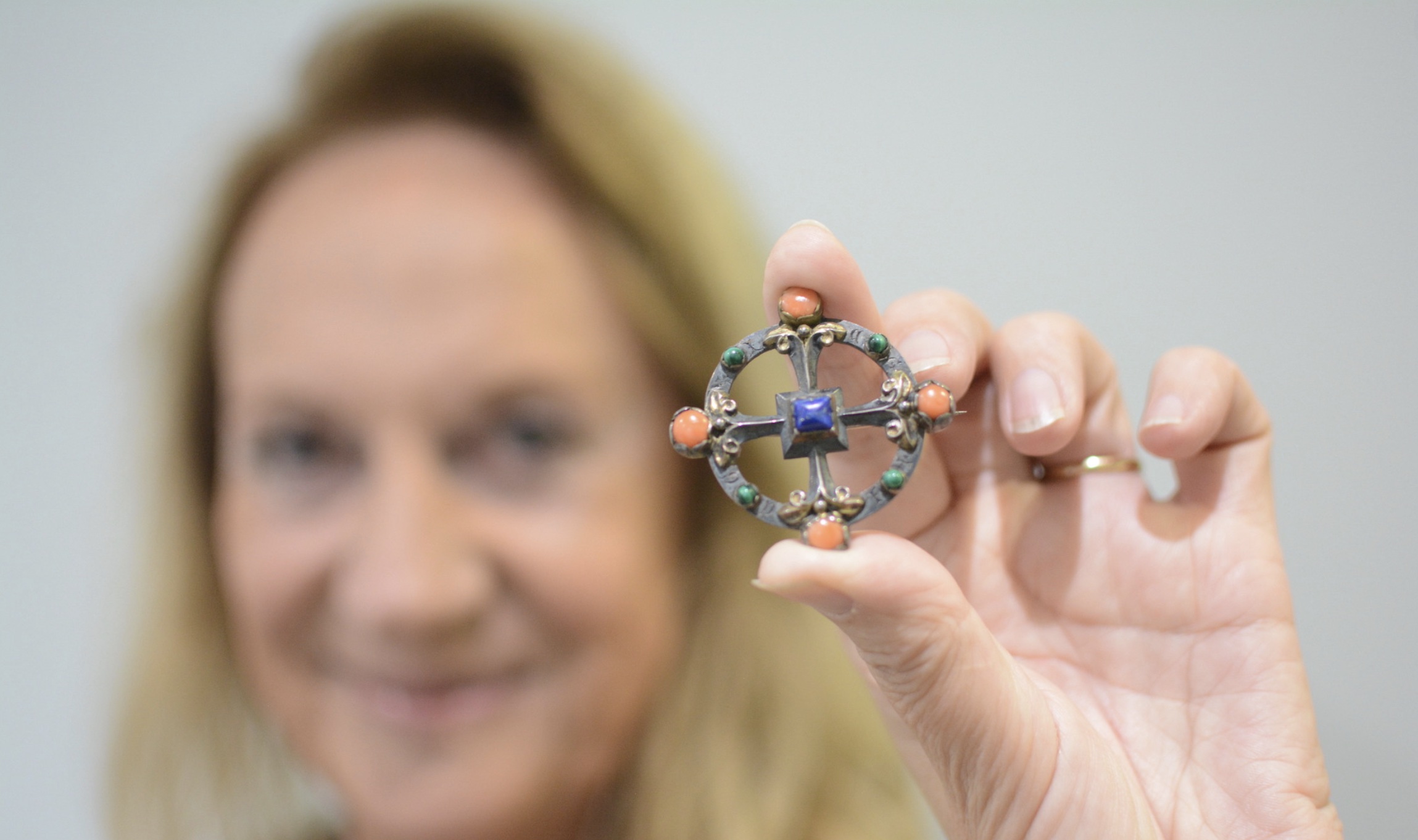 Burges Brooch set to shine in sale – Antique Collecting