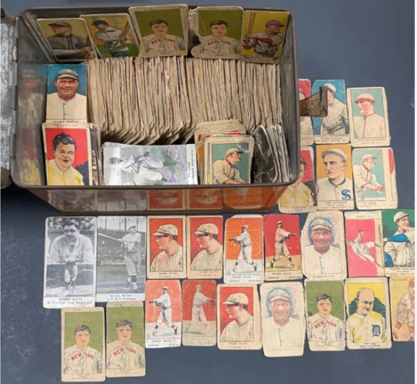 Great Discoveries: Man Finds Late Father's Rare Baseball Cards