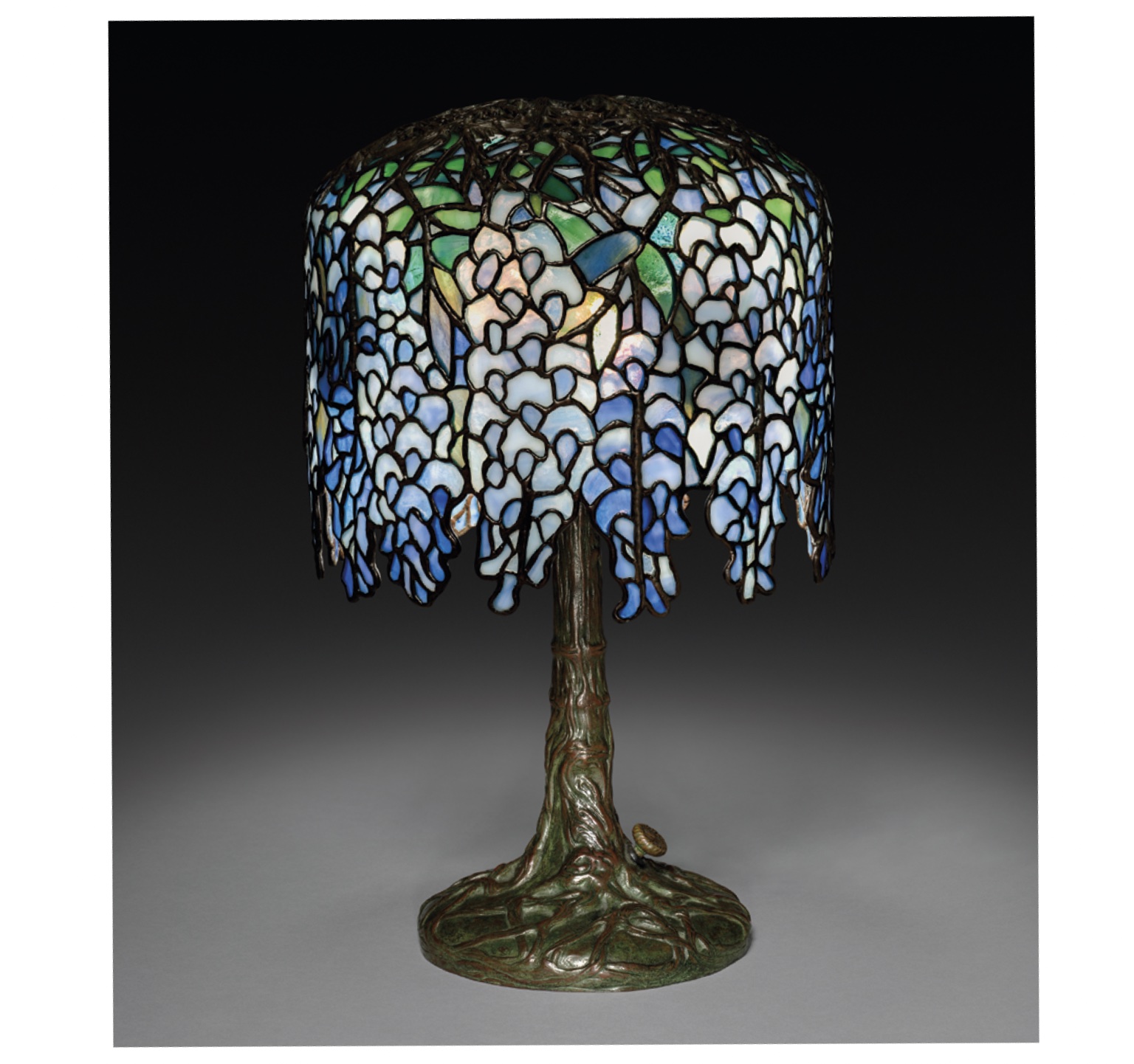 Wisteria lamp, c.1902–1910, designer Clara Driscoll (1861–1944), maker Tiffany Studios