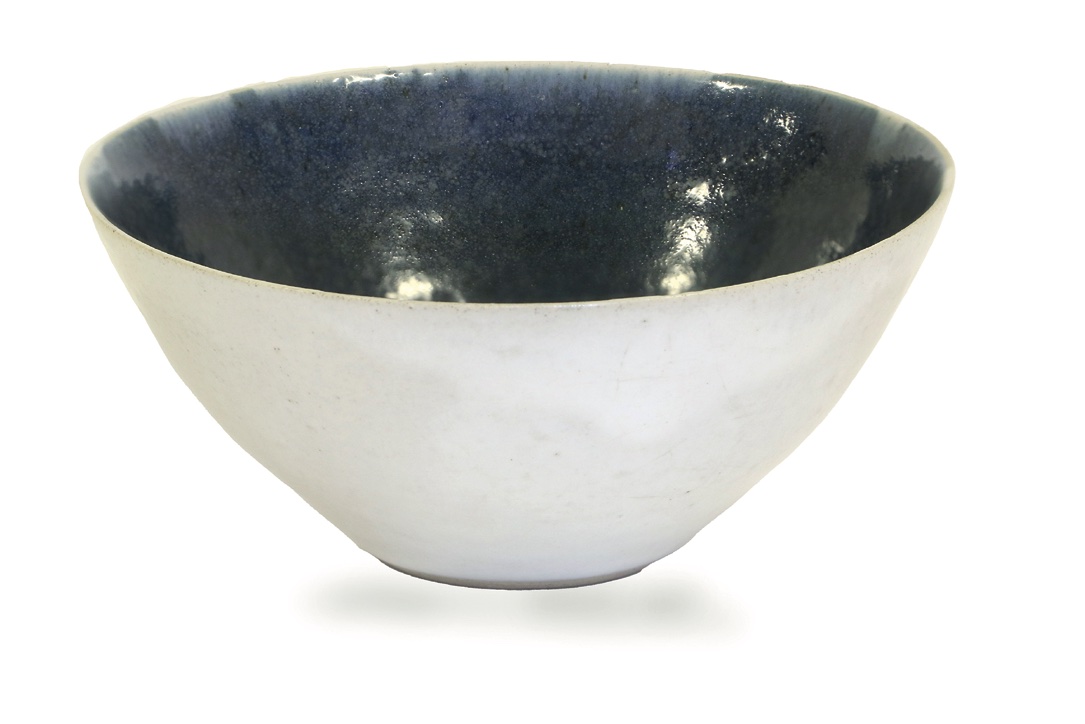 Lucie Rie (1902-1995) a stoneware bowl c. 1983