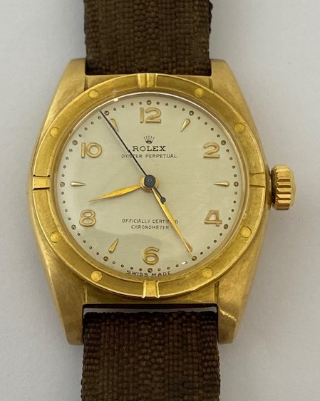 A circa 1948 gold Rolex Oyster Perpetual 5015 ‘Bubbleback’