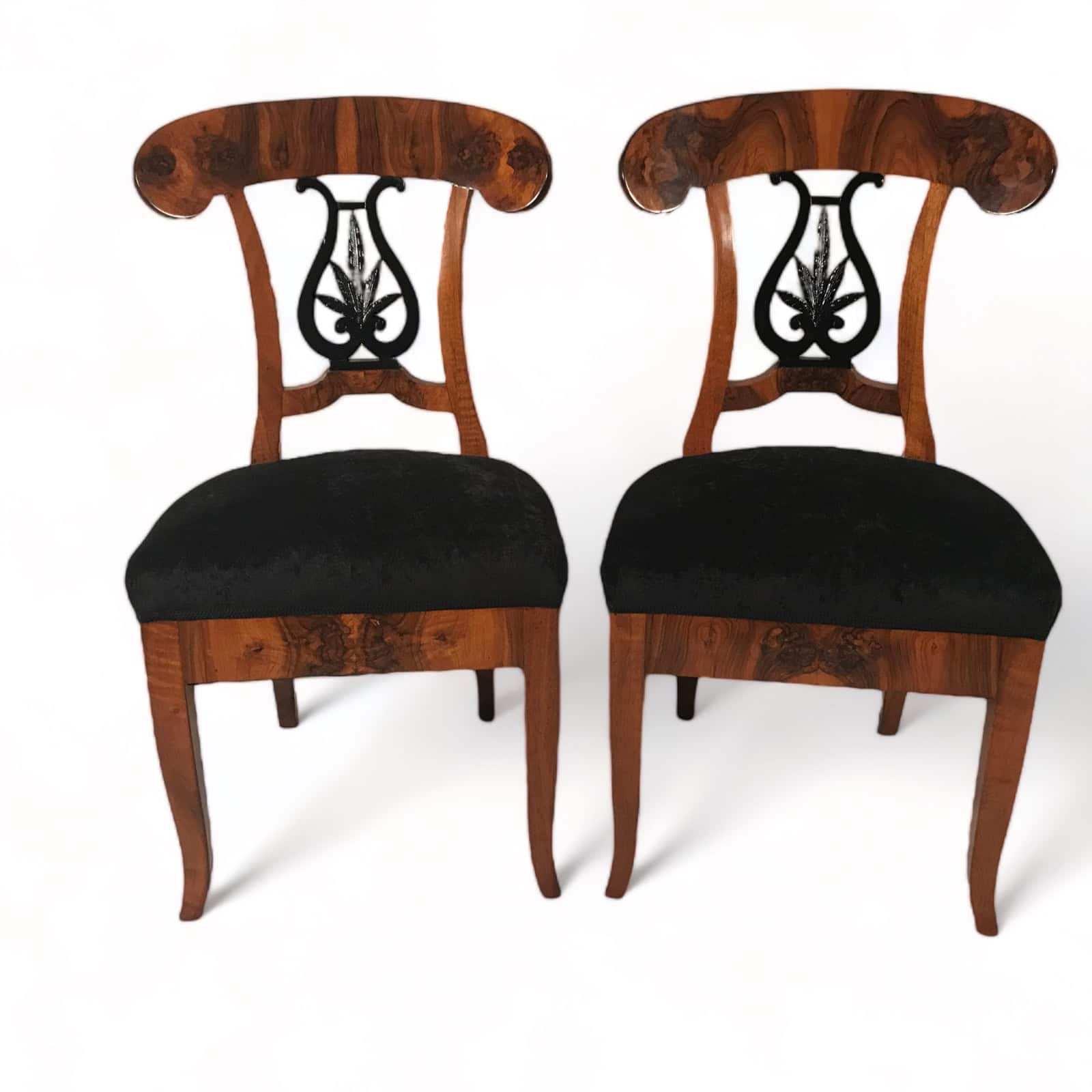 The Timeless Allure of Antique Chairs: A Comprehensive Guide