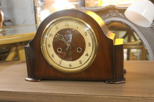 Vintage Art Deco Smiths Enfield 8-Day Oak Mantel Clock by Bravingtons – ca. 1930